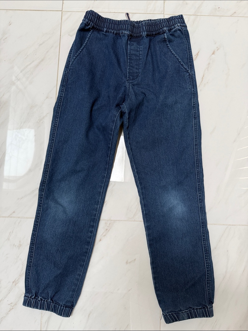 Uniqlo Kids Blue Elastic Waist Denim Jogger Jeans L (9-10) unisex like new
